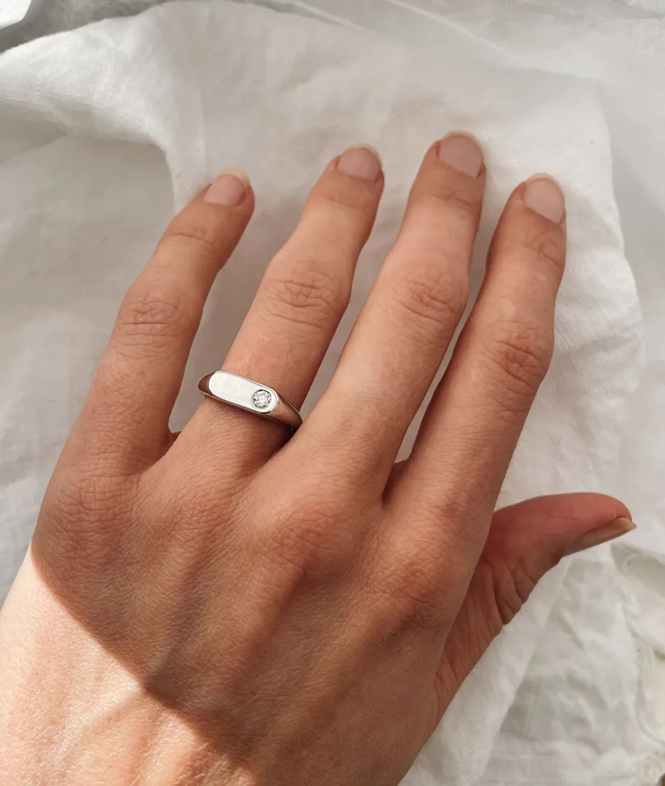 3mm Diamond Oval Signet