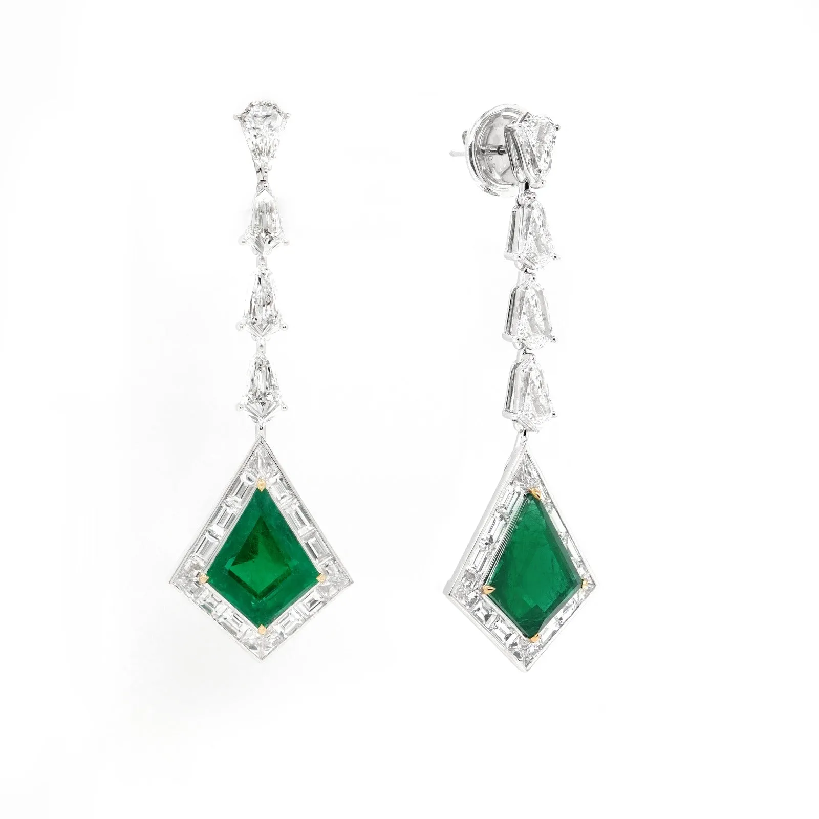 6.75 / 6.36 cts Emerald with Diamond Earrings