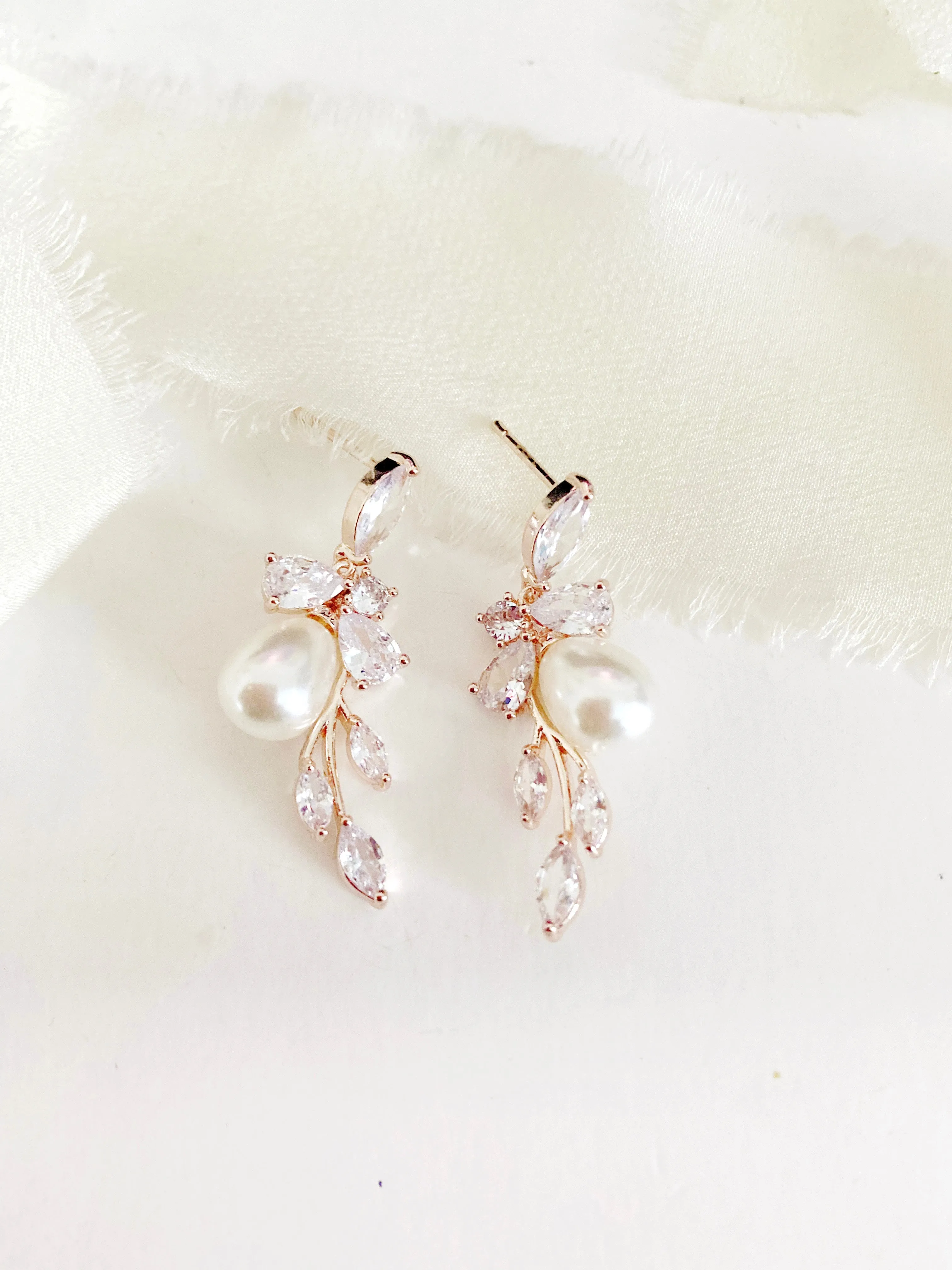 Cannes Pearl Drop Earrings