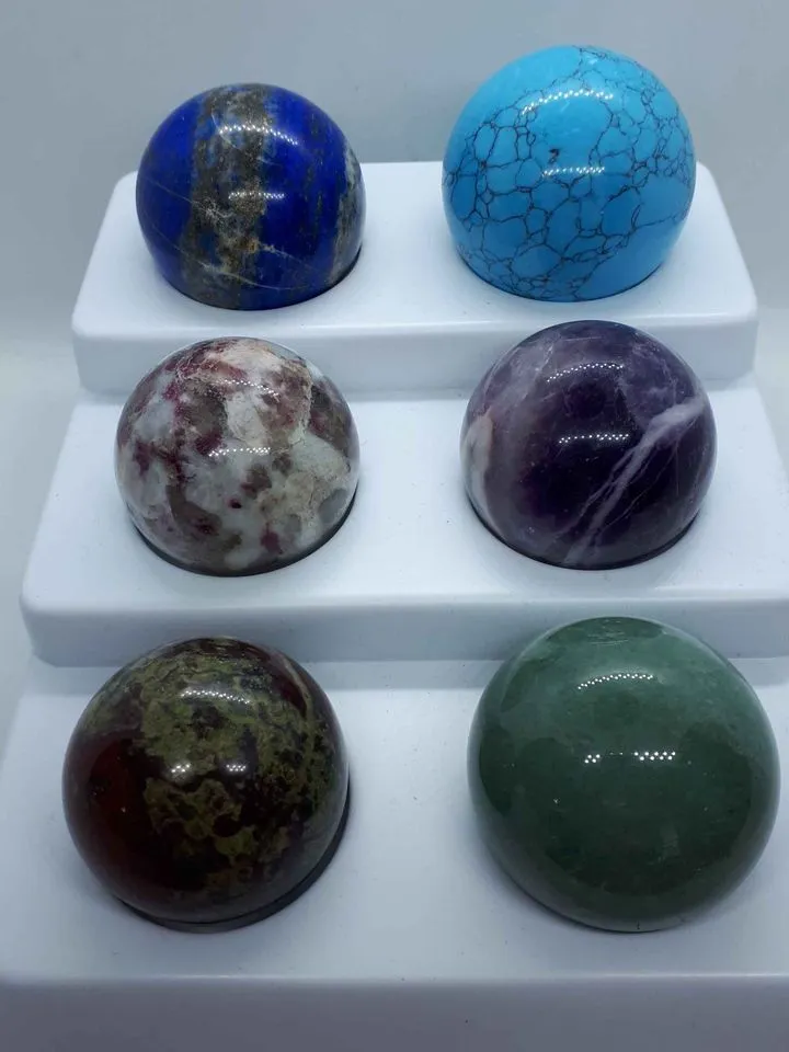 Gemstones - Spheres 40mm All sorted