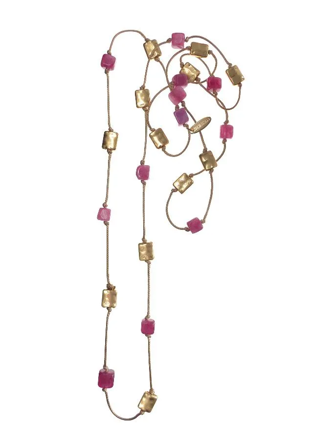 Hot Tomato All Lined Up Necklace in Worn Gold/Rose Quartz Stone
