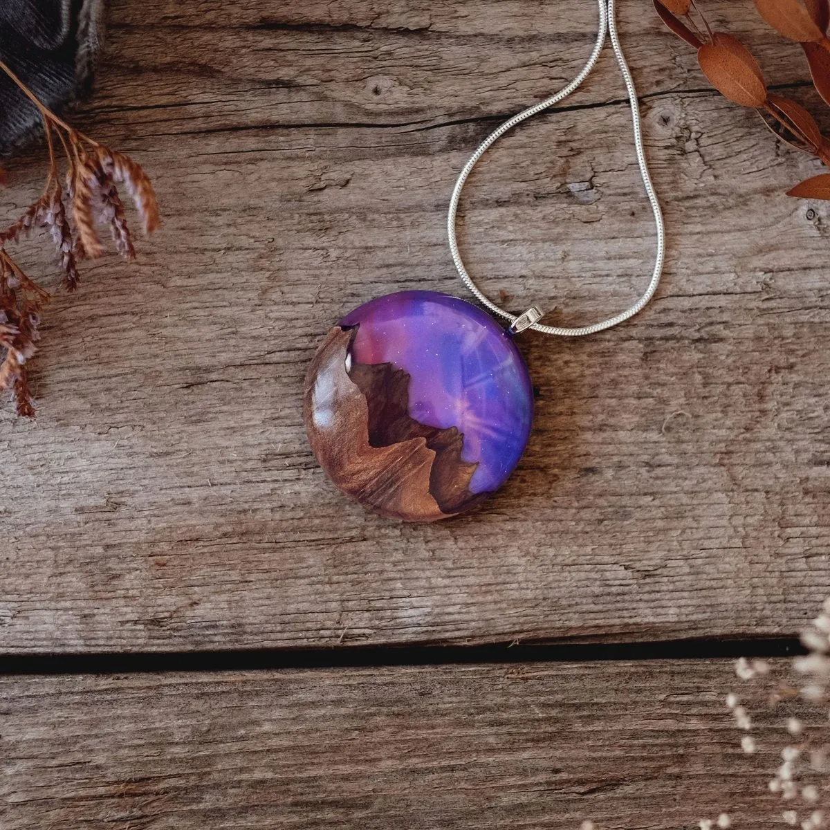 Purple Haze | opal pendant [round]