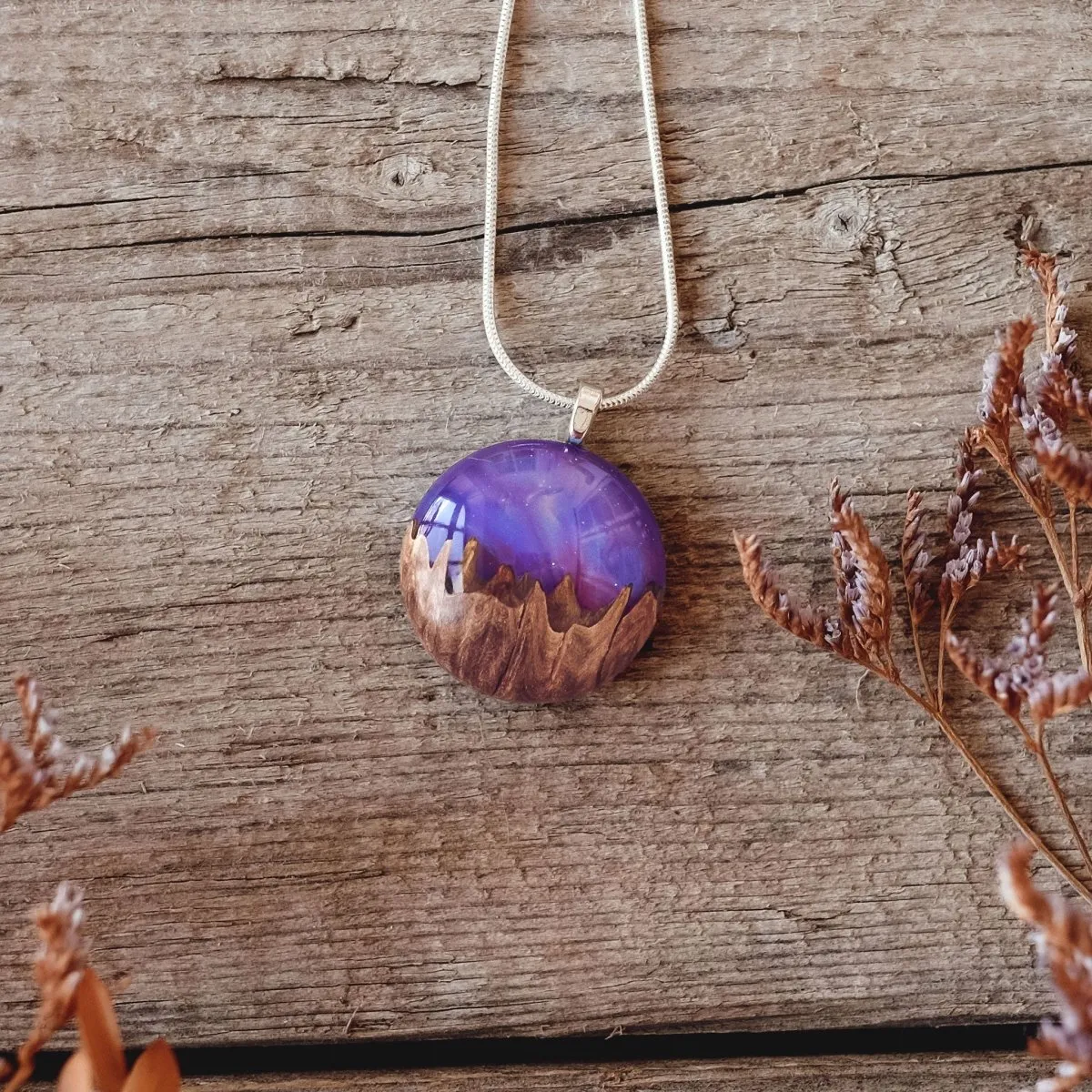 Purple Haze | opal pendant [round]