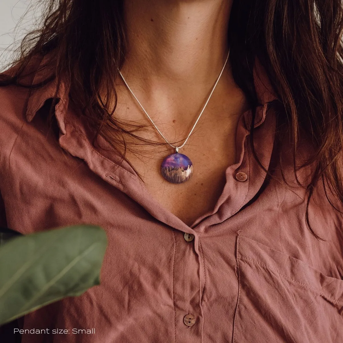 Purple Haze | opal pendant [round]