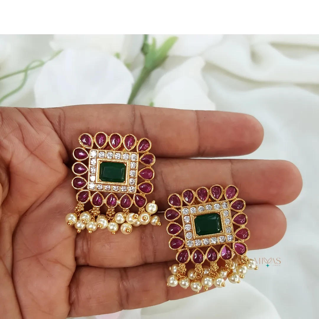 Sangavi - Square Earring