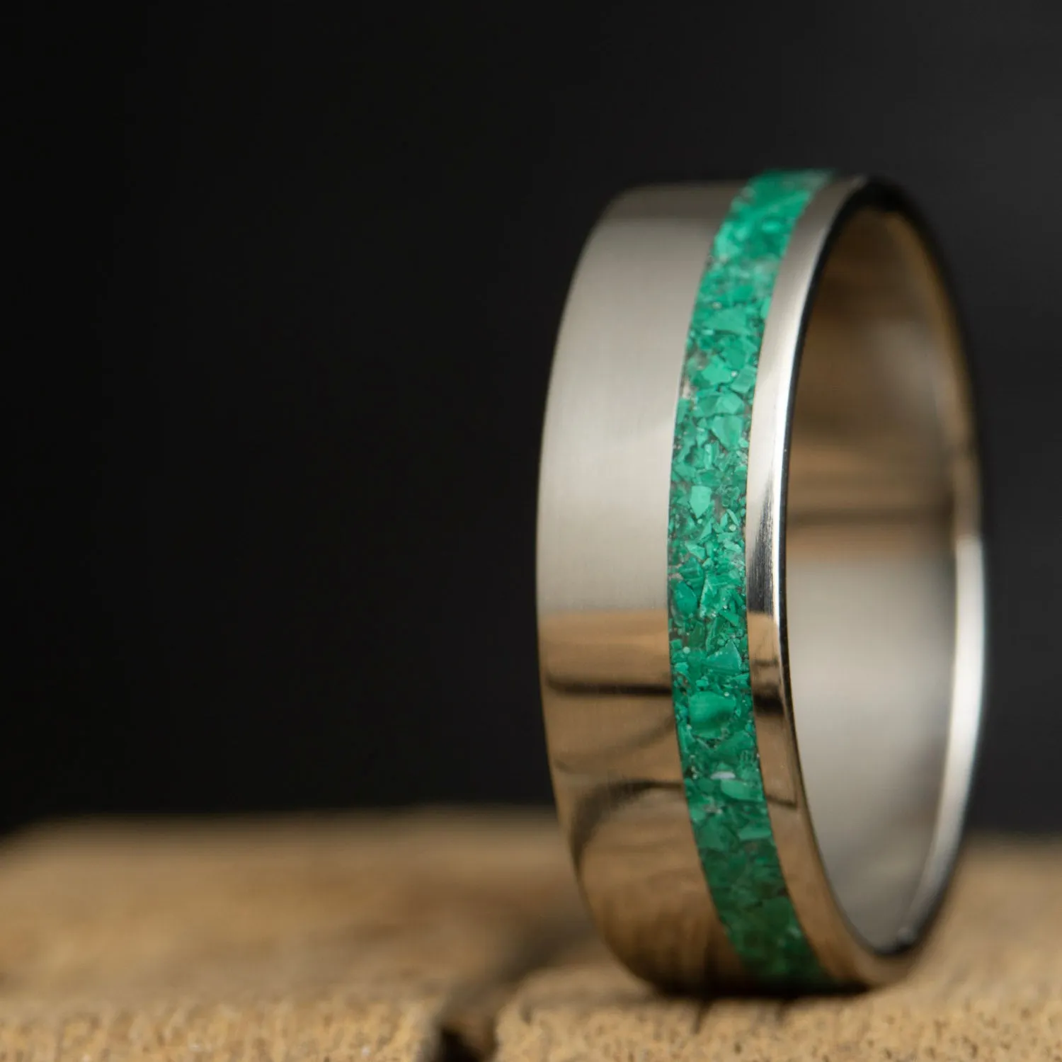 Titanium ring with Malachite